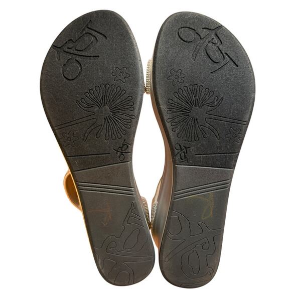 OTBT Status Wedge Rhinestone Covered Metallic Silver Platform Sandals size 9.5 - Picture 6 of 16